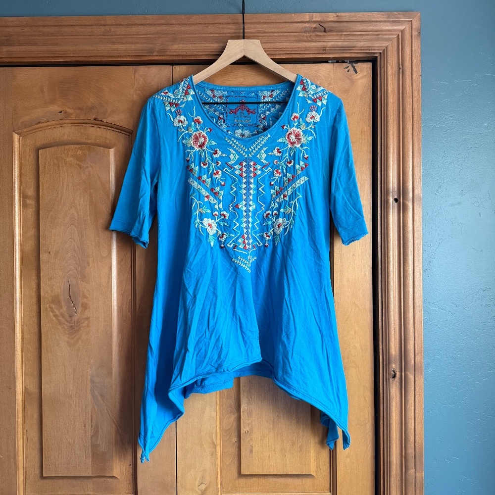 Johnny Was Embroidered Tunic Tee (Small)